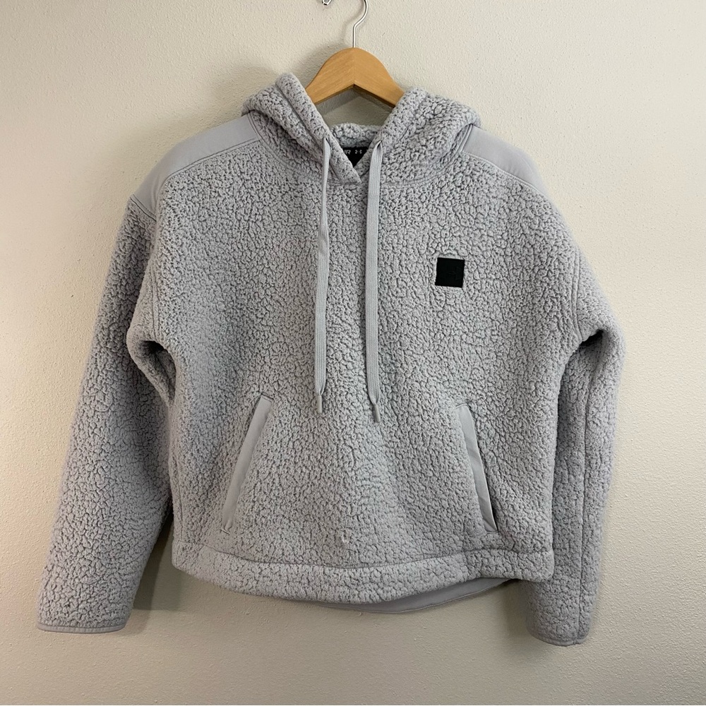 Under Armour Grey Sherpa Pullover Hoodie‎ Women’s Medium